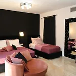 Ducato Di Aria , Luxury نافبليو
